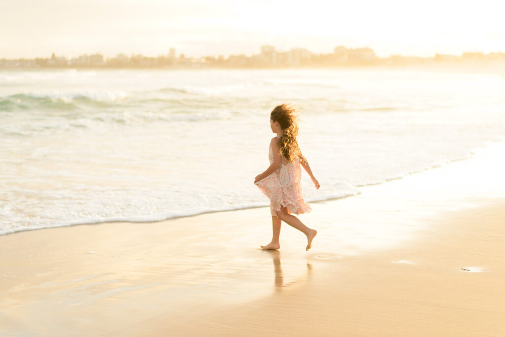 Sutherland Shire family photoshoot – golden hour light on Cronulla beach