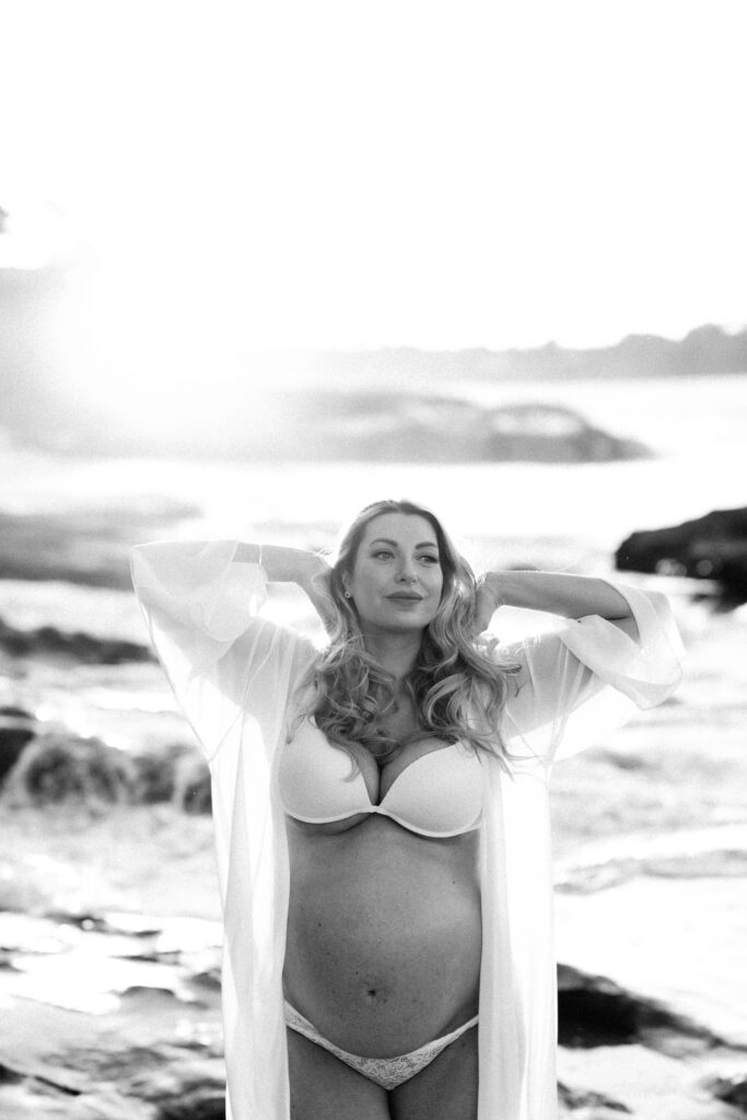 Maternity photography at Bundeena Beach in the Sutherland Shire